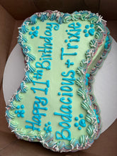 Load image into Gallery viewer, Bone Pupcake
